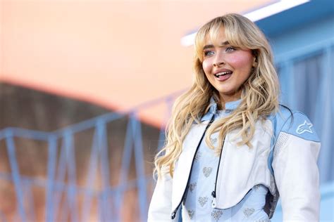 gntm sabrina|Sabrina Carpenter begeistert beim GNTM Finale